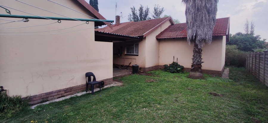 3 Bedroom Property for Sale in La Hoff North West